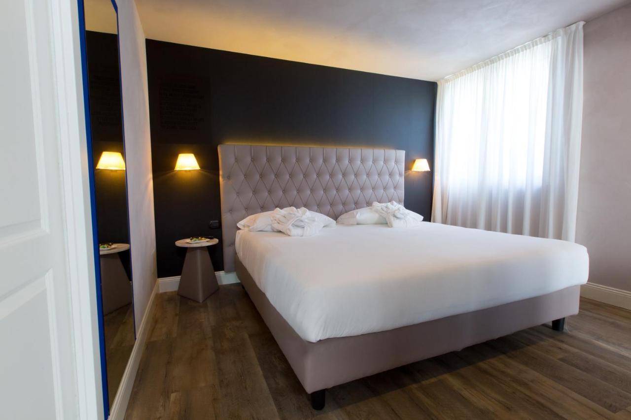 Hotel Al Campanile - Luxury Suites & Apartments Baveno Eksteriør bilde